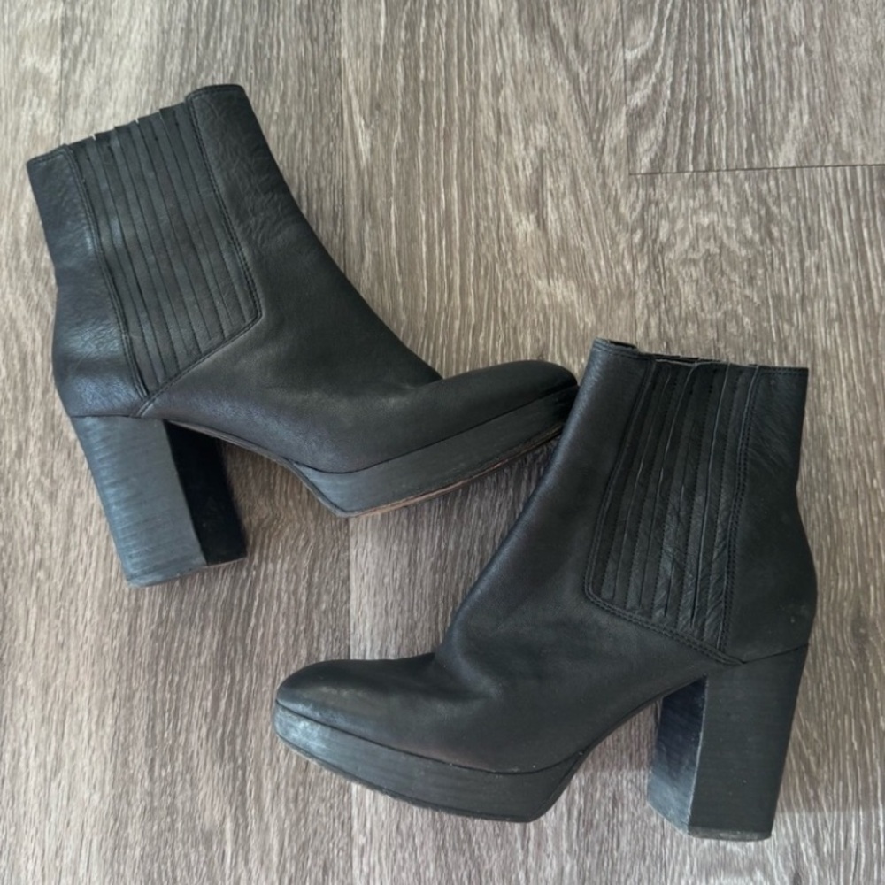 Eileen Fisher Washed Leather Black Booties platform 8.5